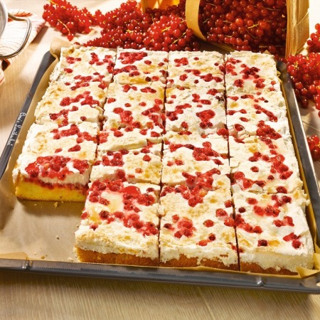 OMAS LANDKUCHEN Johannisbeer-Baiser-Blechkuchen 2100g