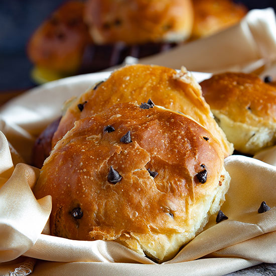 Weizenbrötchen mit Schokotropfen 90g